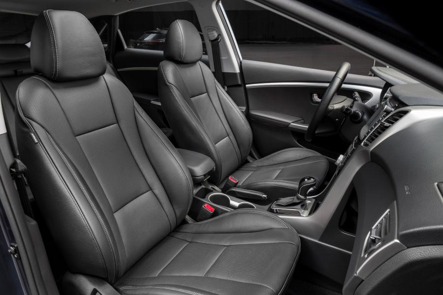  Hyundai Elantra GT 2015 года  (фото 15 из 23)
